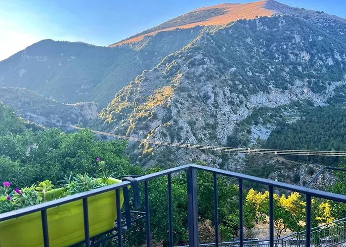 La Casa Dei Panorami Couette-café Castelsaraceno