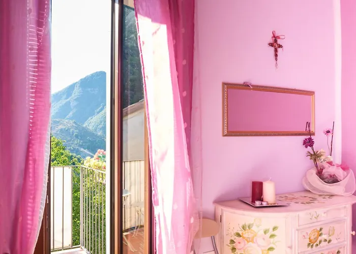 La Casa Dei Panorami Couette-café 3*